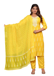 Rangnavi Women's Printed Rayon Straight Kurta Set - image 1