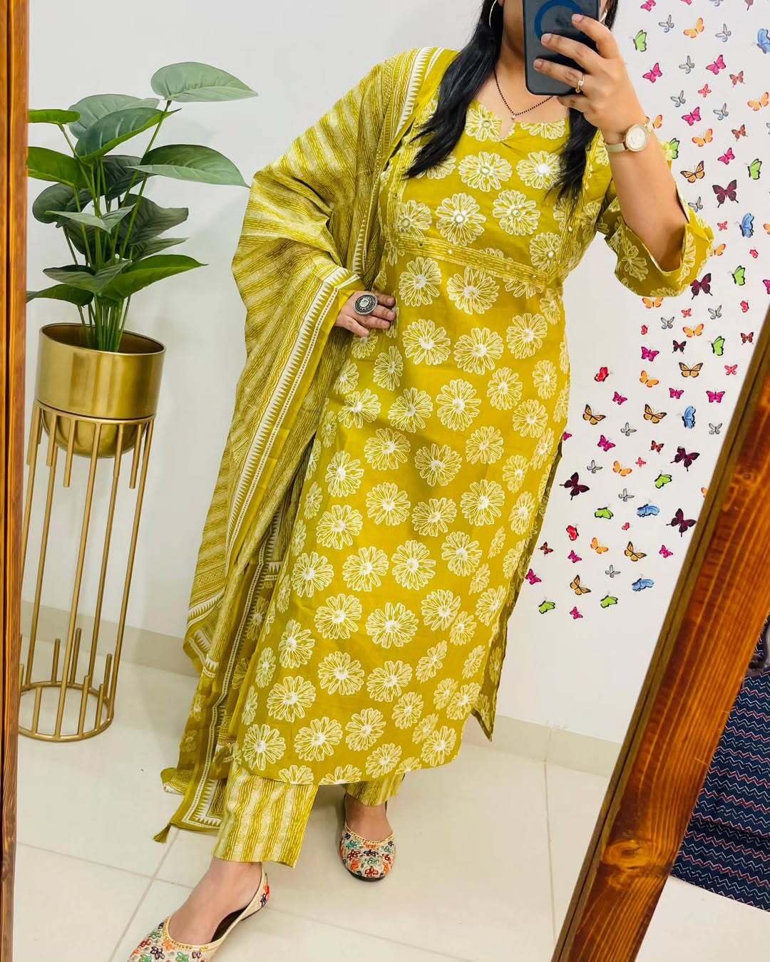 Rangnavi Women's Floral Printed Embroidery Stright Kurta with Pant & Dupatta Set | Kurta Set - image 5